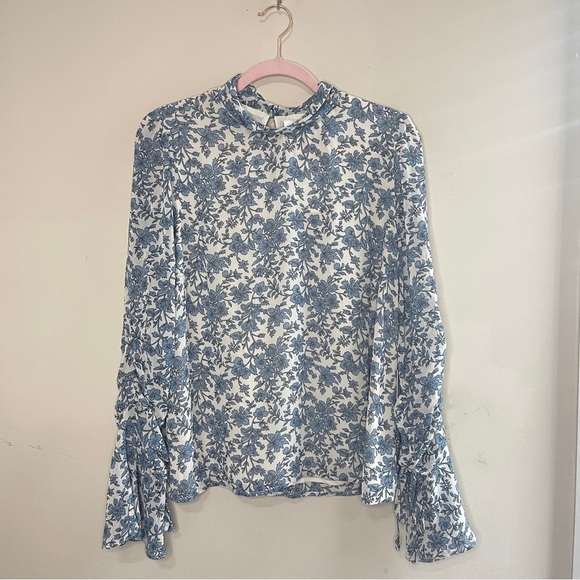Astr Tops - NWT ASTR THE LABEL Floral Long Bell Sleeve Blouse, XL